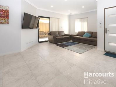 33B Wardlow Way, Balga WA 6061