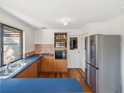 7 Klem Avenue, Redcliffe WA 6104