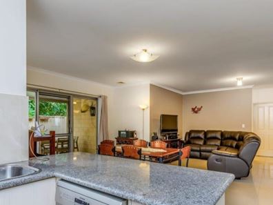 5/3071 Albany Hwy, Armadale WA 6112