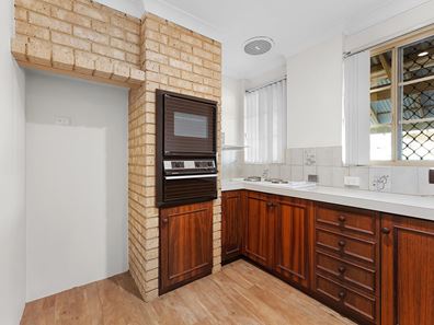 1/5 Fauntleroy Street, Guildford WA 6055