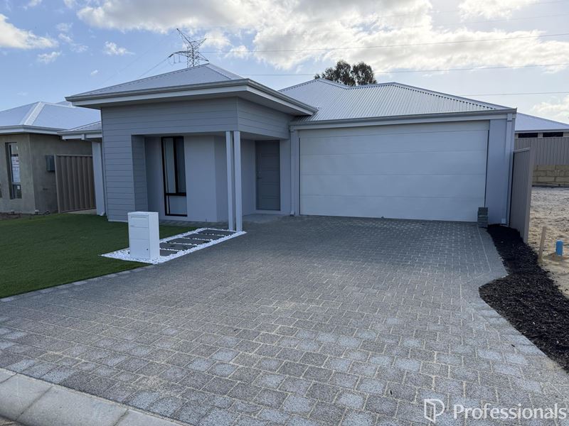 15 Pearwood Vista, Piara Waters WA 6112