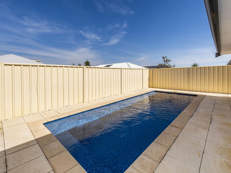 3 Cronulla Road, Secret Harbour WA 6173
