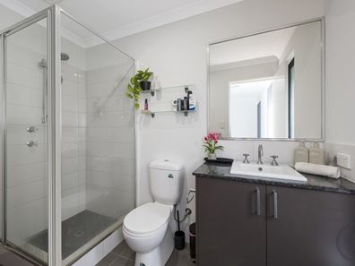 6 Lapis Road, Treeby WA 6164