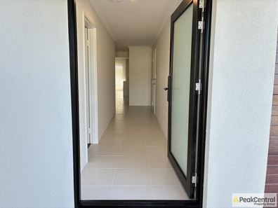 22 Lillypilly Crescent, Treeby WA 6164