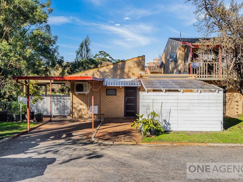 12/54 Pollard Street, Glendalough