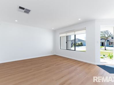 5 Naismith Road, Tapping WA 6065