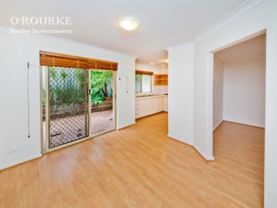 4/27 Scalby Street, Scarborough WA 6019