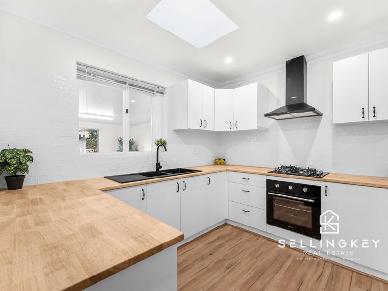 7 LUKE COURT, Thornlie