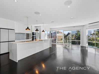14 Floyd Street, Trigg WA 6029