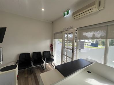 1/152 Queens Road, South Guildford WA 6055