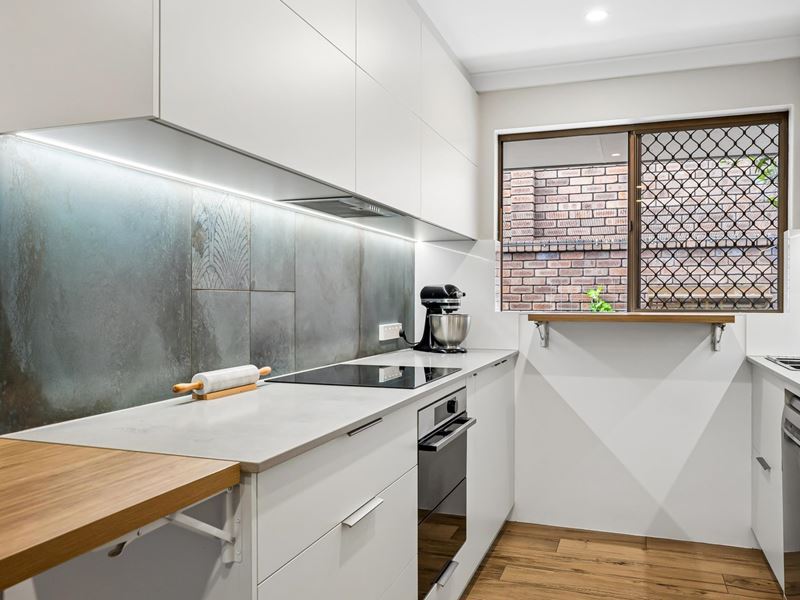 8/11 Kinsella Street, Joondanna WA 6060