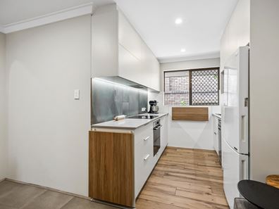8/11 Kinsella Street, Joondanna WA 6060