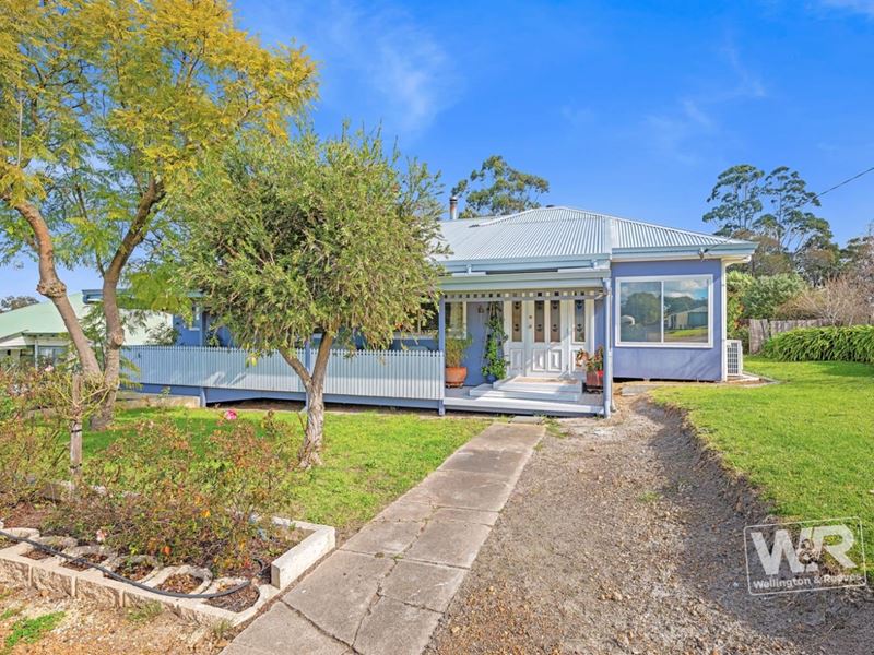 43 Deane Street, Mount Barker WA 6324