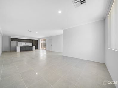 92 Serpentine Drive, South Guildford WA 6055
