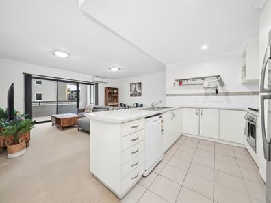 92/12 Citadel Way, Currambine WA 6028