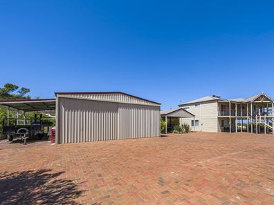 Pindari Place, Karakin WA 6044