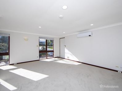 3B Vaughey Road, Quinns Rocks WA 6030