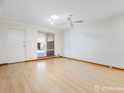 8/212 Waterloo Street, Tuart Hill WA 6060