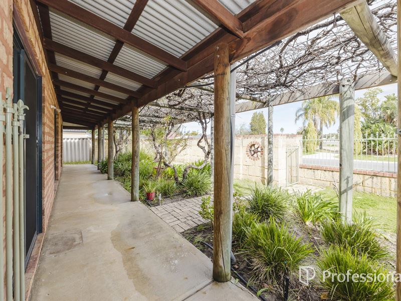 4 Rayleigh Street, Middle Swan WA 6056