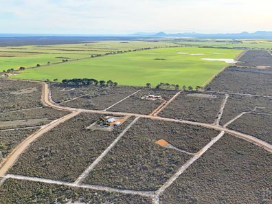 108 Orchid  Road, Hopetoun WA 6348