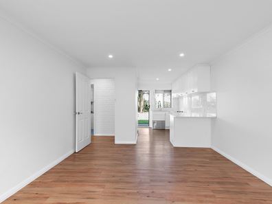 5/3 Burgundy Crescent, Spearwood WA 6163
