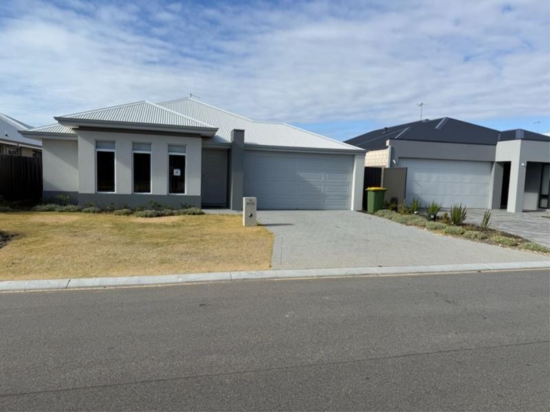 14 Moonlight Street, Madora Bay WA 6210