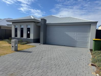 14 Moonlight Street, Madora Bay WA 6210