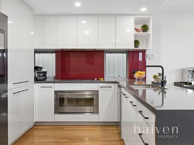 6/8 Bridges Road, Melville WA 6156