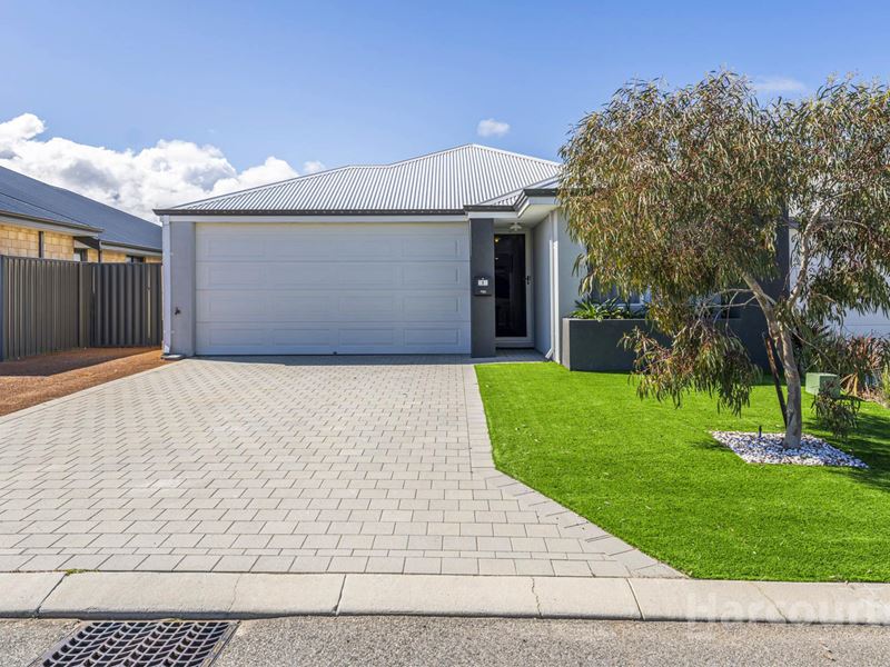 6 Nordend Road, Lakelands WA 6180