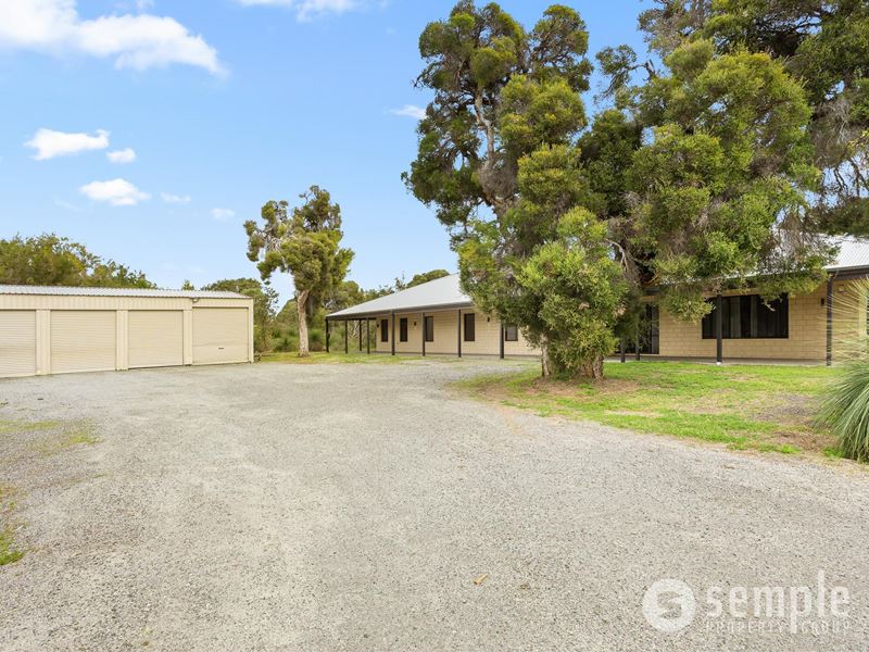 176 Craddon Road, Oakford WA 6121