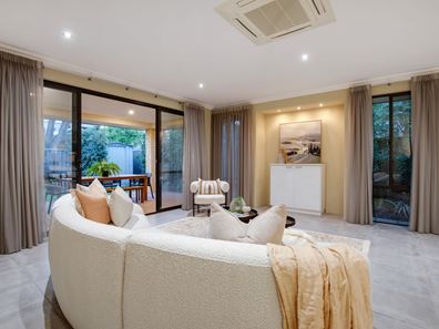 11 Locarno Close, Stirling WA 6021