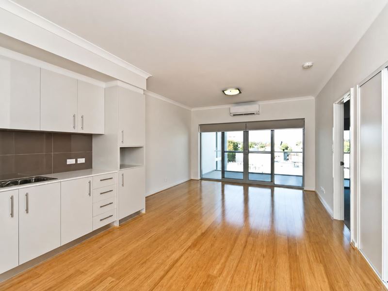 47/180 Stirling Street, Perth