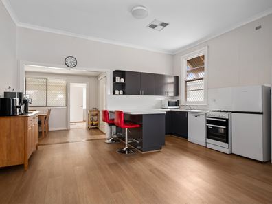 96 Wittenoom Street, West Lamington WA 6430