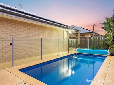 3 Woodloes Street, Piara Waters WA 6112