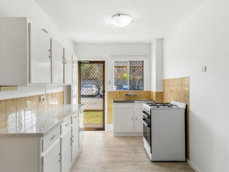 9C/305 Harborne Street, Glendalough WA 6016