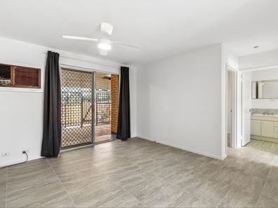 9C/305 Harborne Street, Glendalough WA 6016