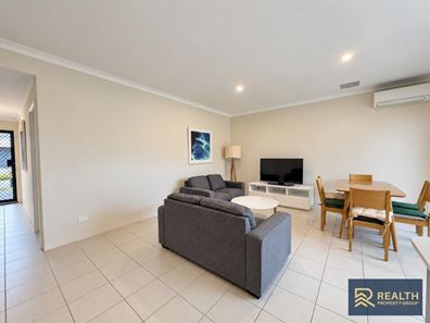 13 Glendalough Loop, Canning Vale WA 6155