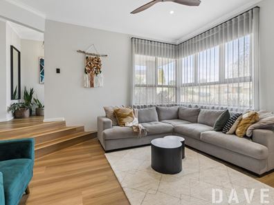 15 Stratford Place, Kingsley WA 6026
