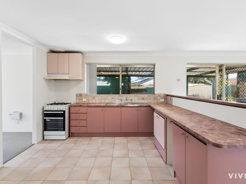 1 Flamingo Place, Greenfields