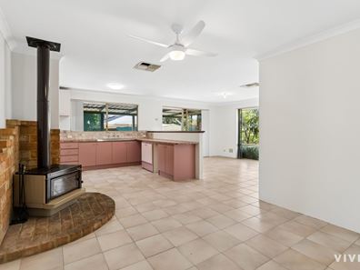 1 Flamingo Place, Greenfields WA 6210