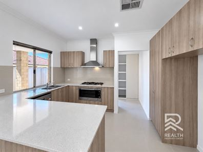 12B Doust Street, Cannington WA 6107