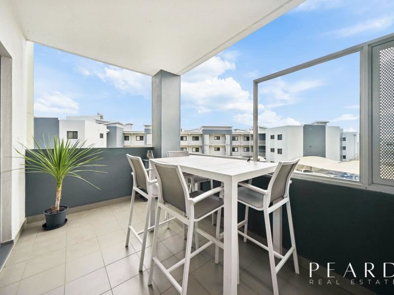 64/6 Walsh Loop, Joondalup WA 6027
