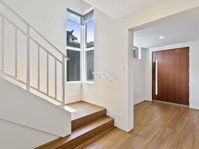 9A Almondbury Street, Bayswater WA 6053
