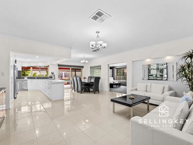 71 Welbeck Road, Canning Vale WA 6155