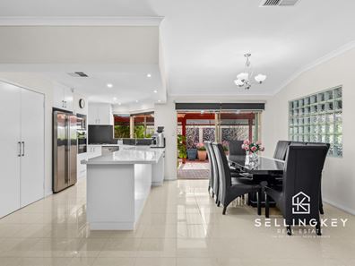 71 Welbeck Road, Canning Vale WA 6155