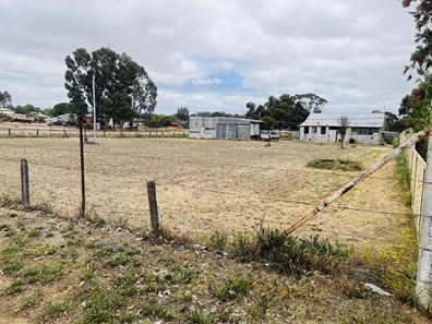 15 Somerset  Street, Pingelly WA 6308