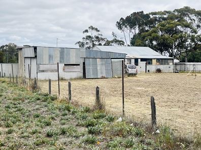 15 Somerset  Street, Pingelly WA 6308