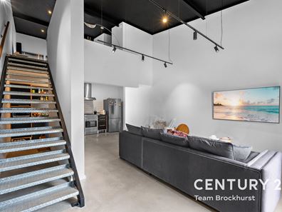 27 Livorno Boulevard, Piara Waters WA 6112