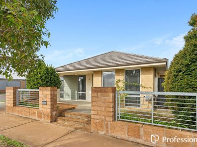 48 Veterans Drive, Byford WA 6122