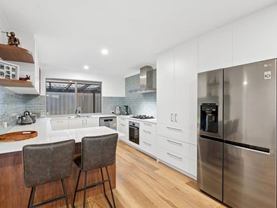11 Loftia View, Clarkson WA 6030